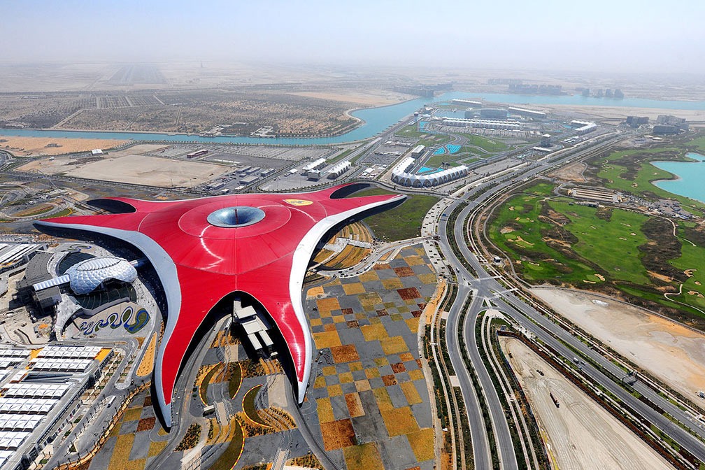 Viaje Emiratos Abu Dhabi y Dubai diseñado por LAT.40