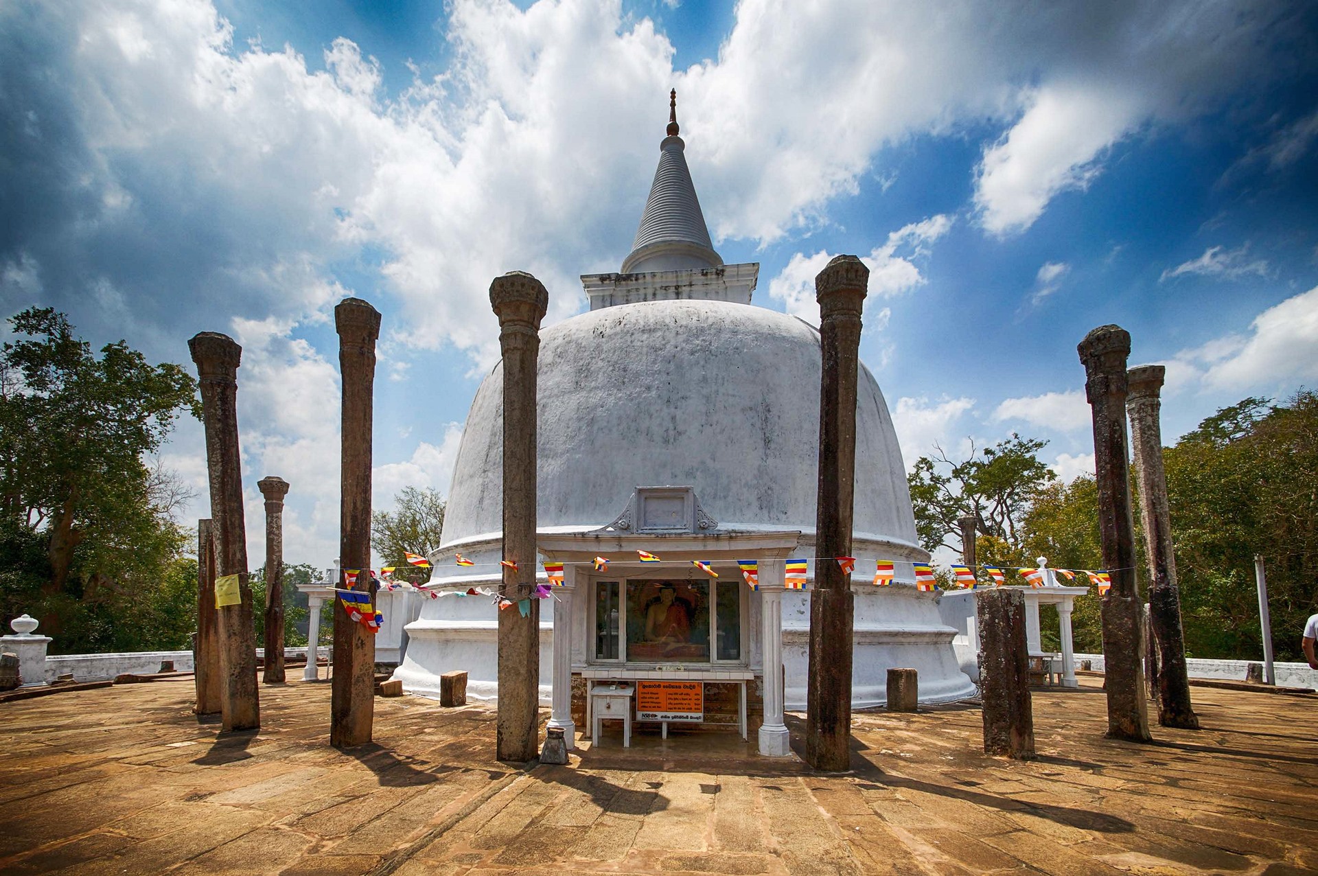 Anuradhapura | LAT.40