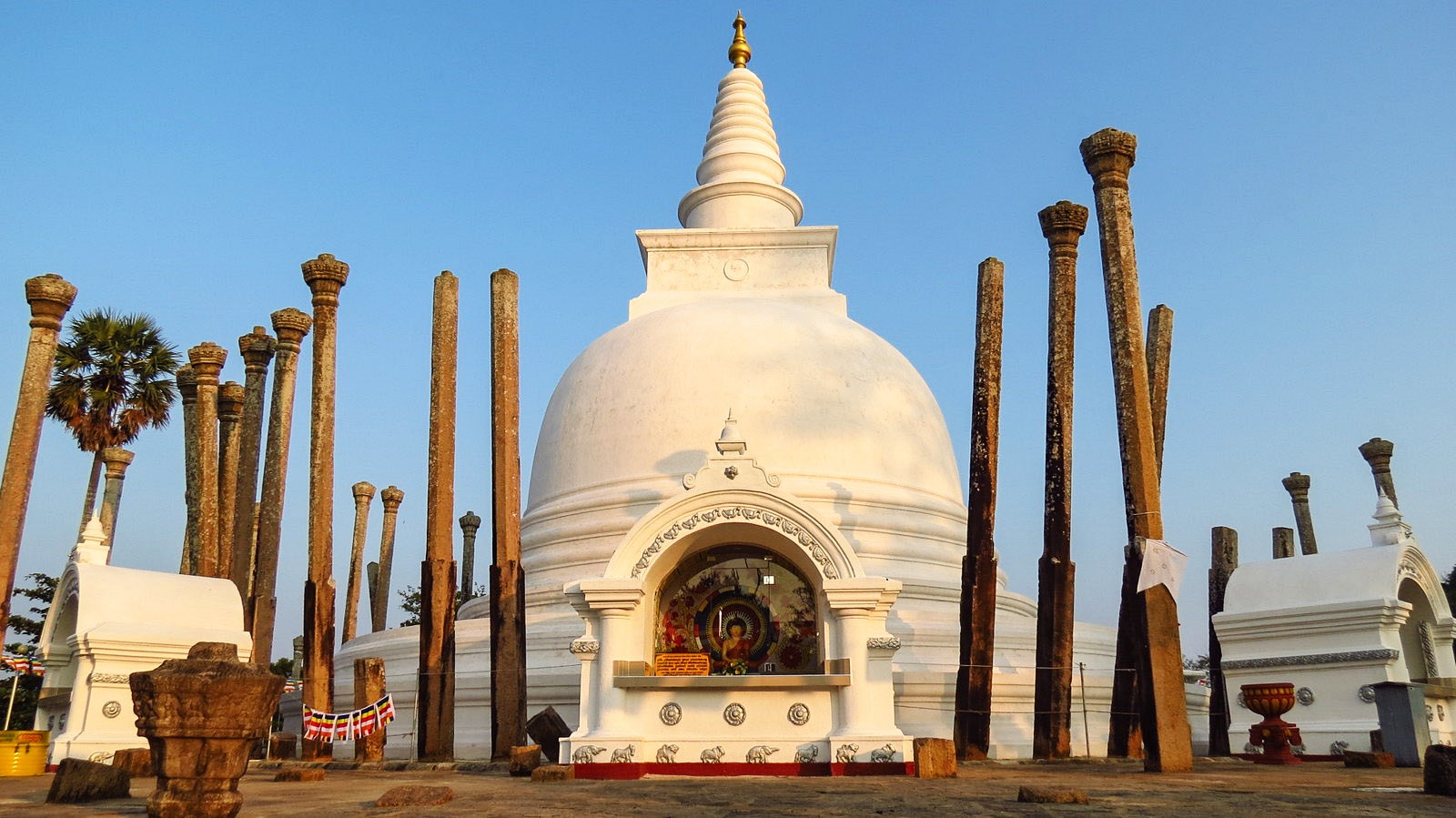 Anuradhapura | LAT.40