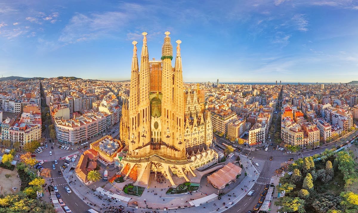 Barcelona | LAT.40