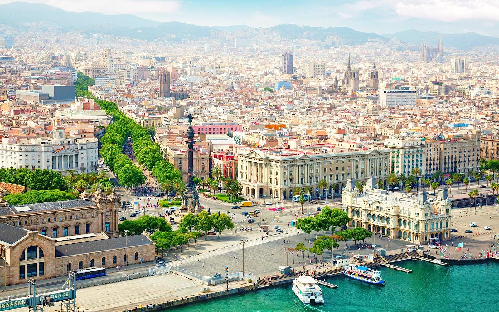 Barcelona | LAT.40