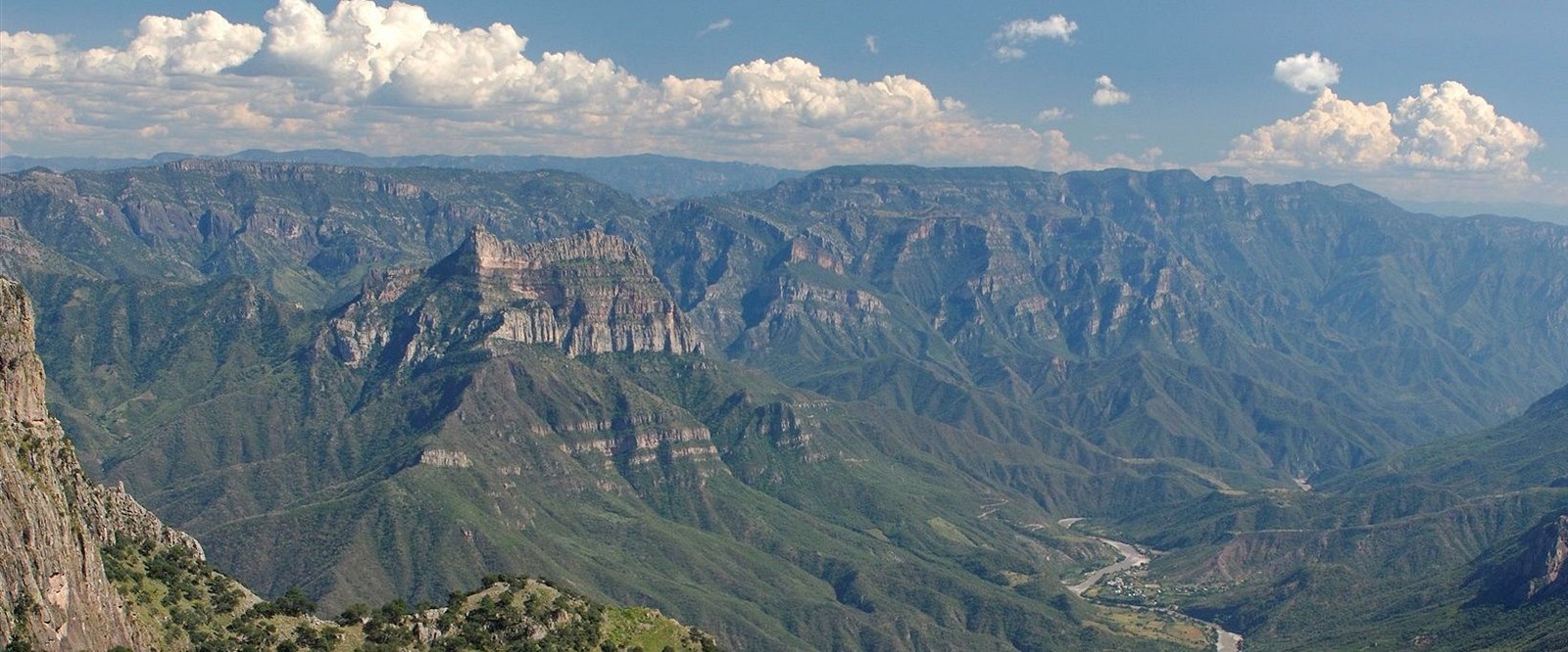Barranca del Cobre | LAT.40