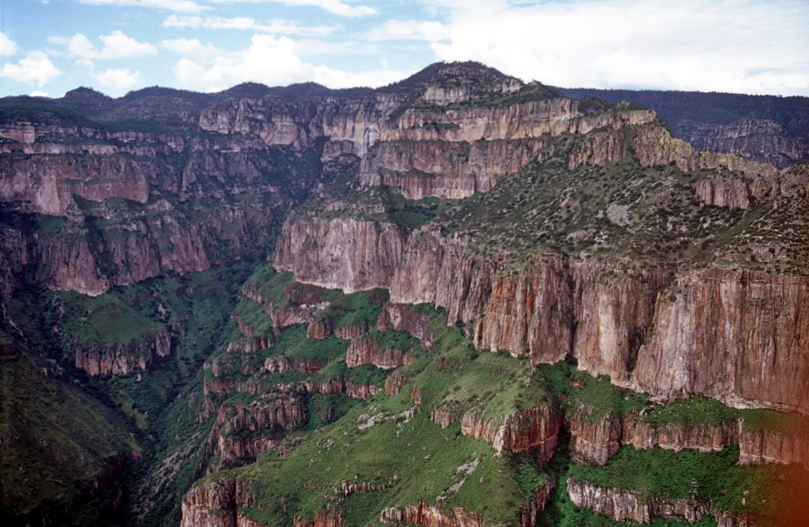 Barranca del Cobre | LAT.40