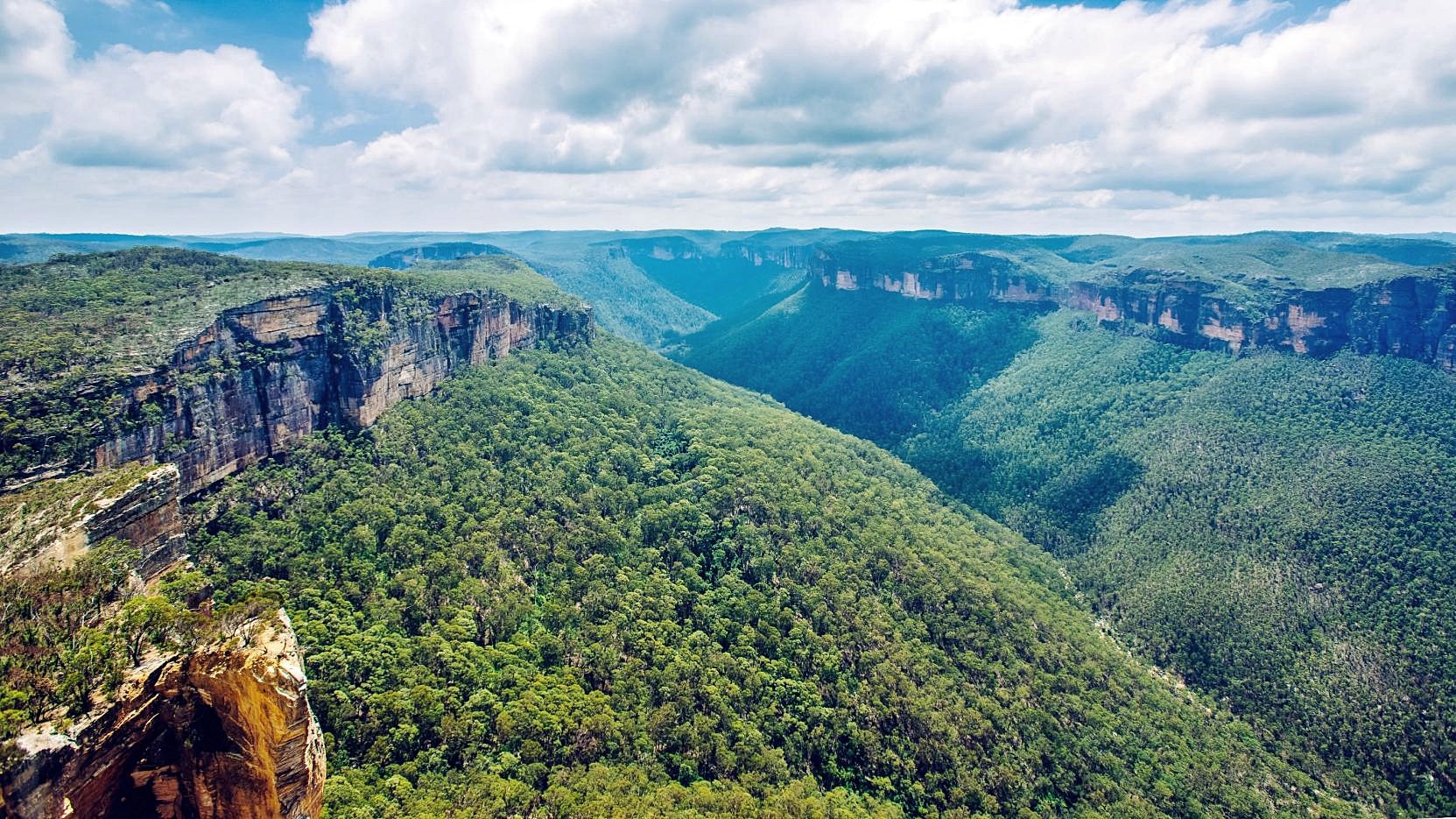 Blue Mountains | LAT.40
