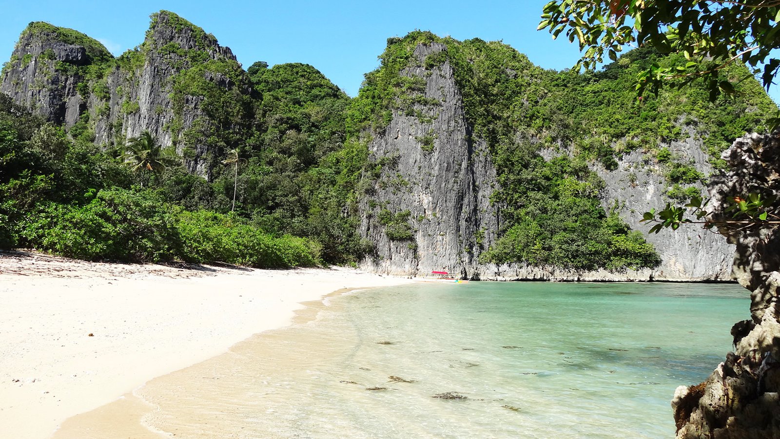 Caramoan | LAT.40