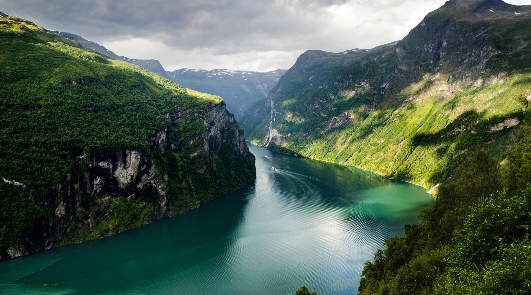 Fiordo de Geiranger | LAT.40