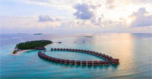 Sun sIYAM Vilu Reef en Dhaalu Atoll