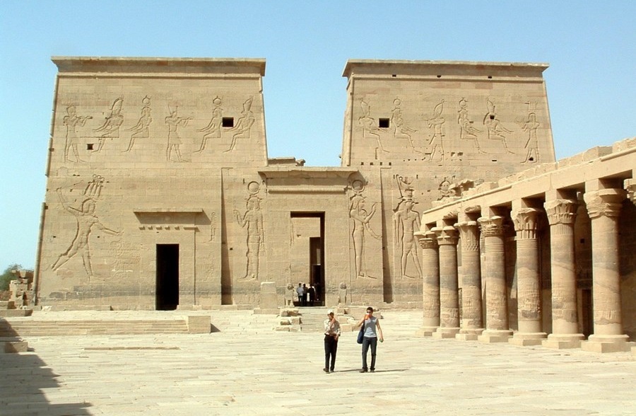 Philae | LAT.40
