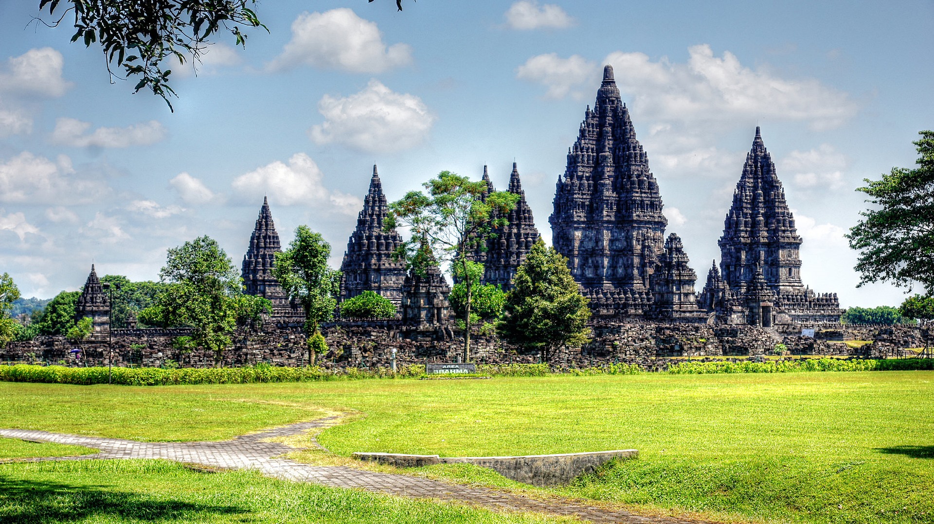 Prambanan | LAT.40