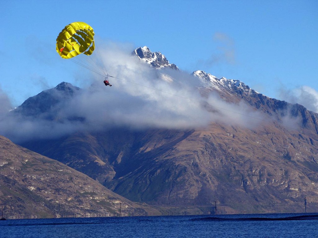 Queenstown | LAT.40