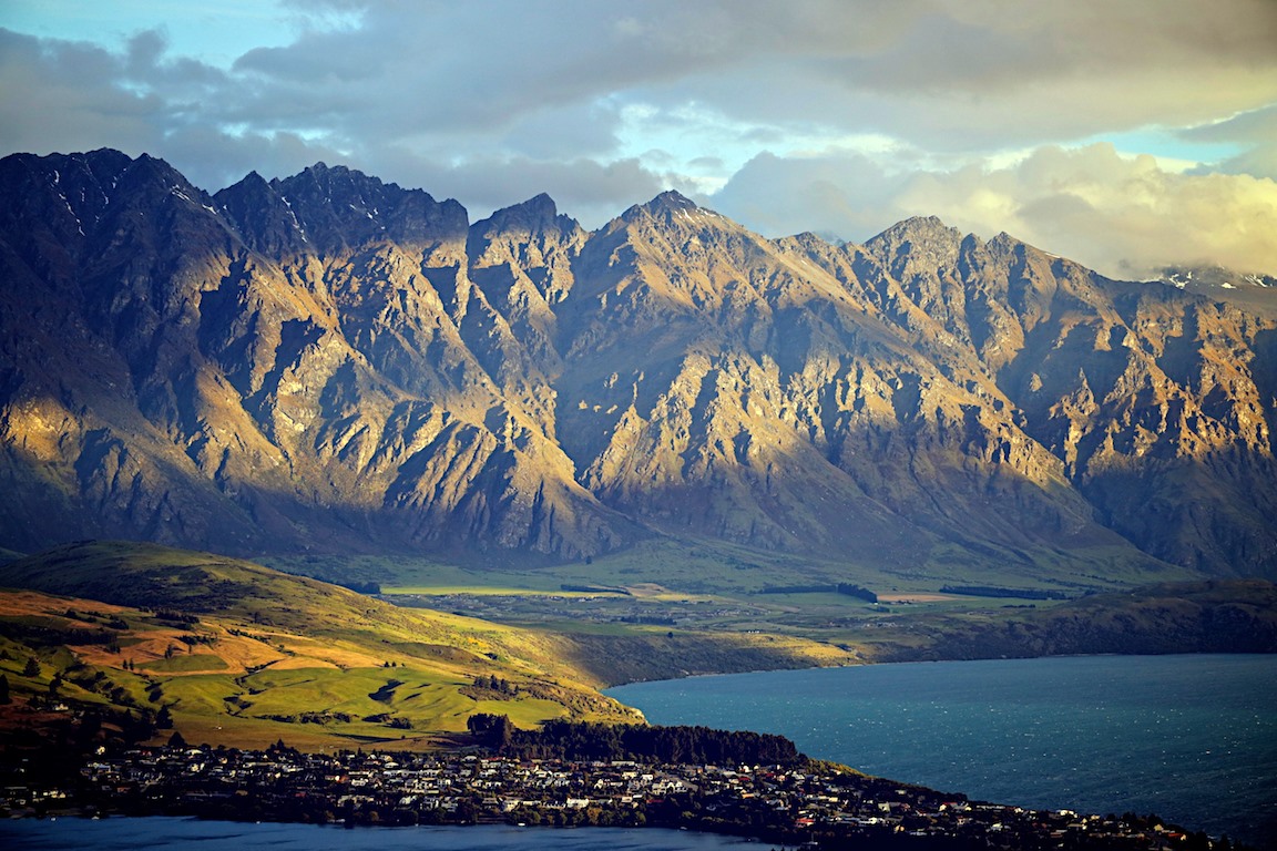 Queenstown | LAT.40