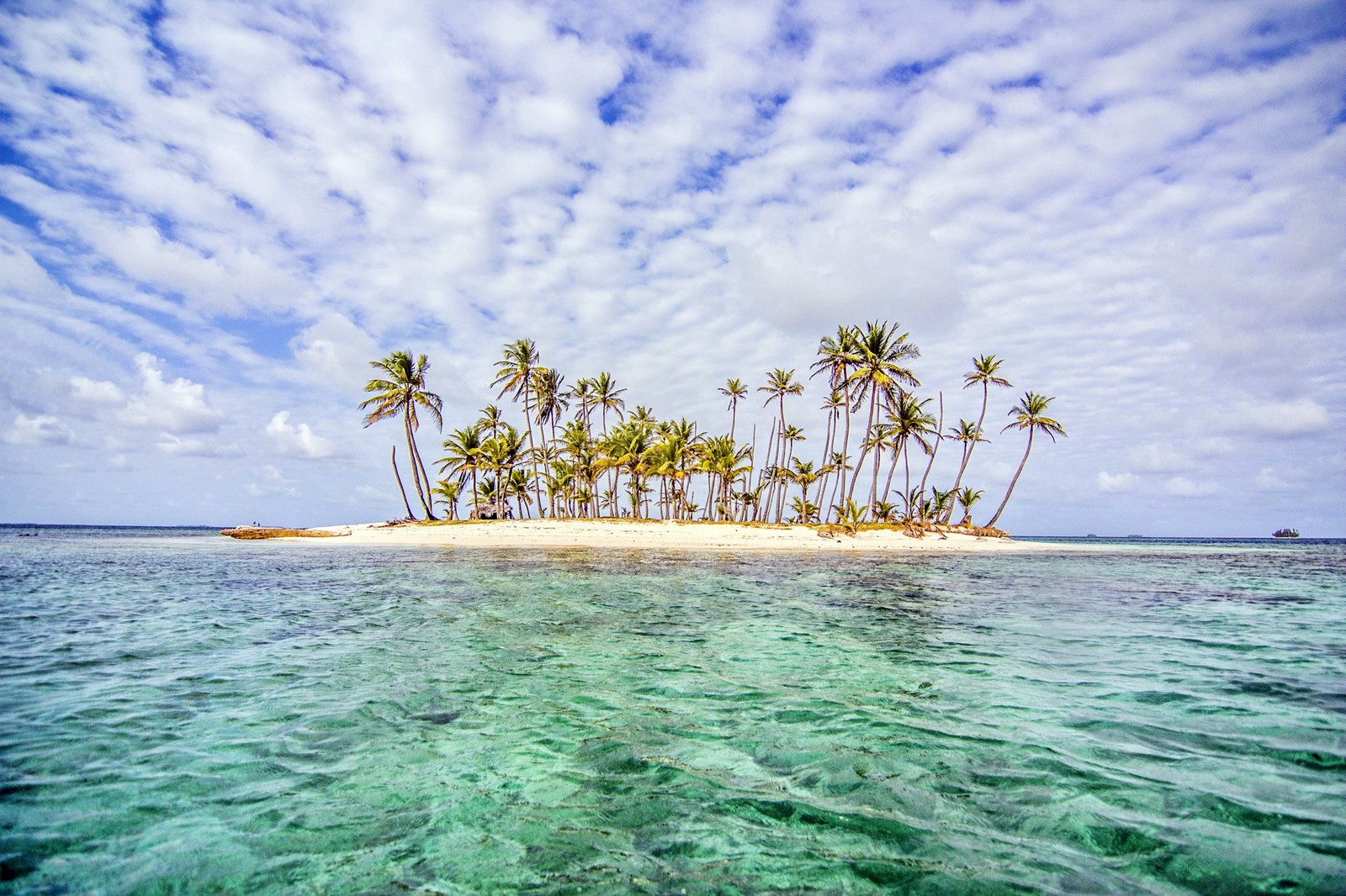 San Blas Islands | LAT.40