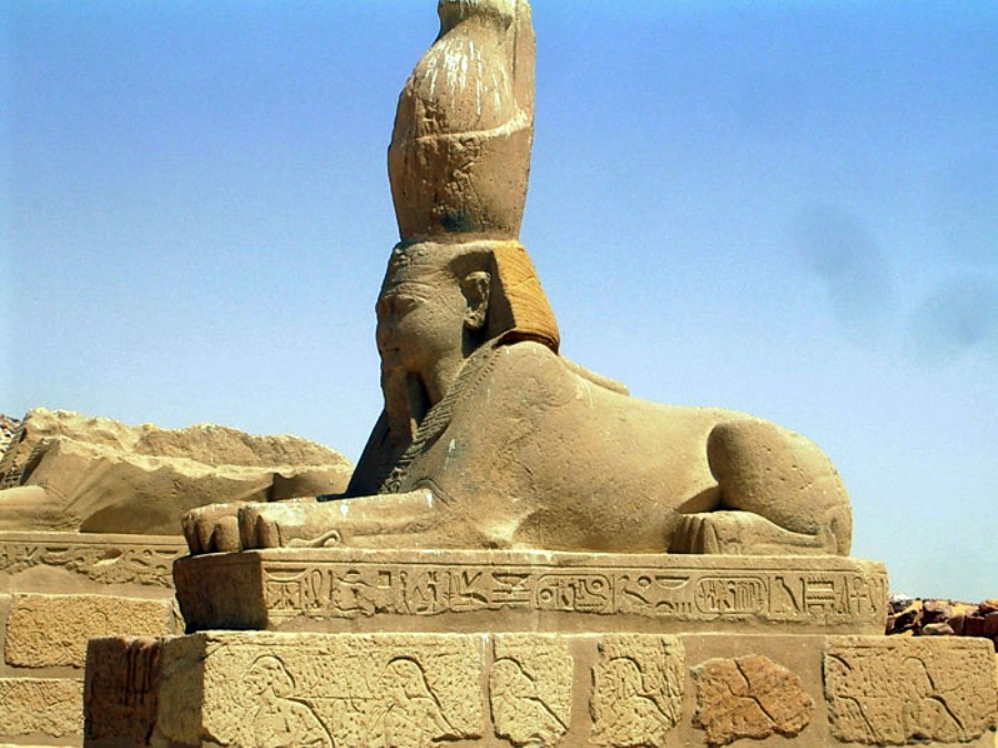 Wadi El Seboua | LAT.40