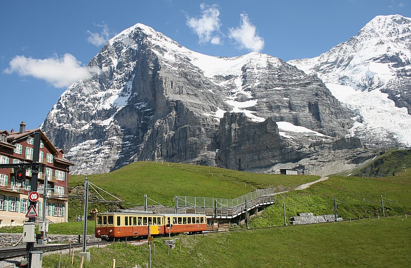 Grindelwald | LAT.40