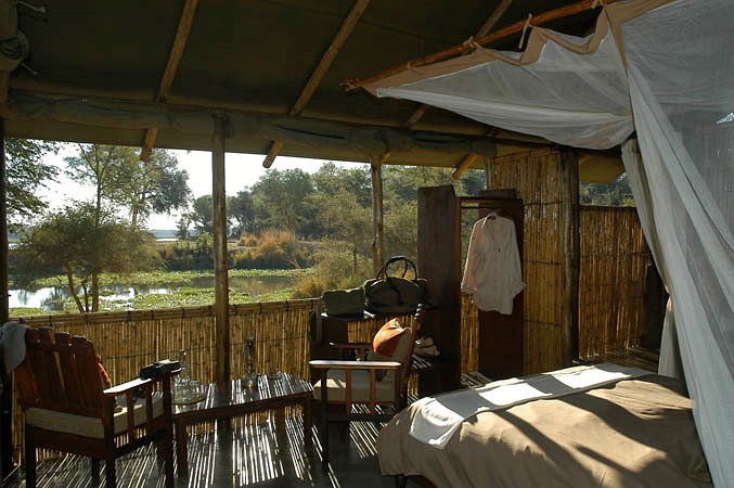 Old Mondoro Bush Camp en Lower Zambezi