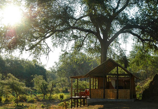 Old Mondoro Bush Camp en Lower Zambezi