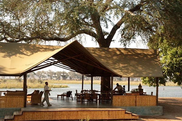Old Mondoro Bush Camp en Lower Zambezi