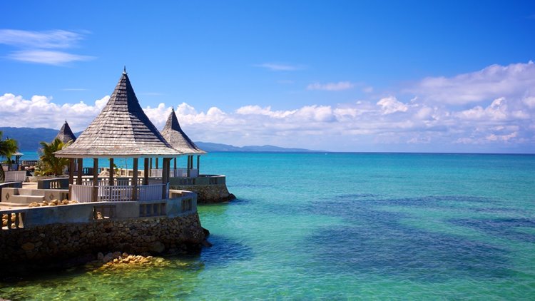Montego Bay | LAT.40