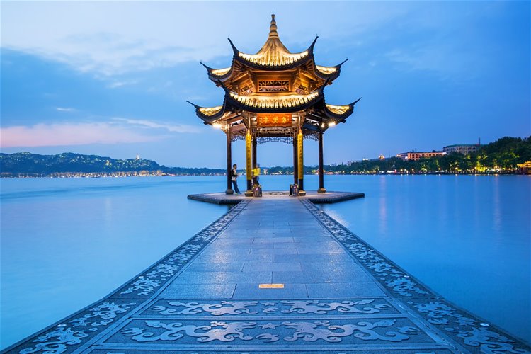 Hangzhou | LAT.40