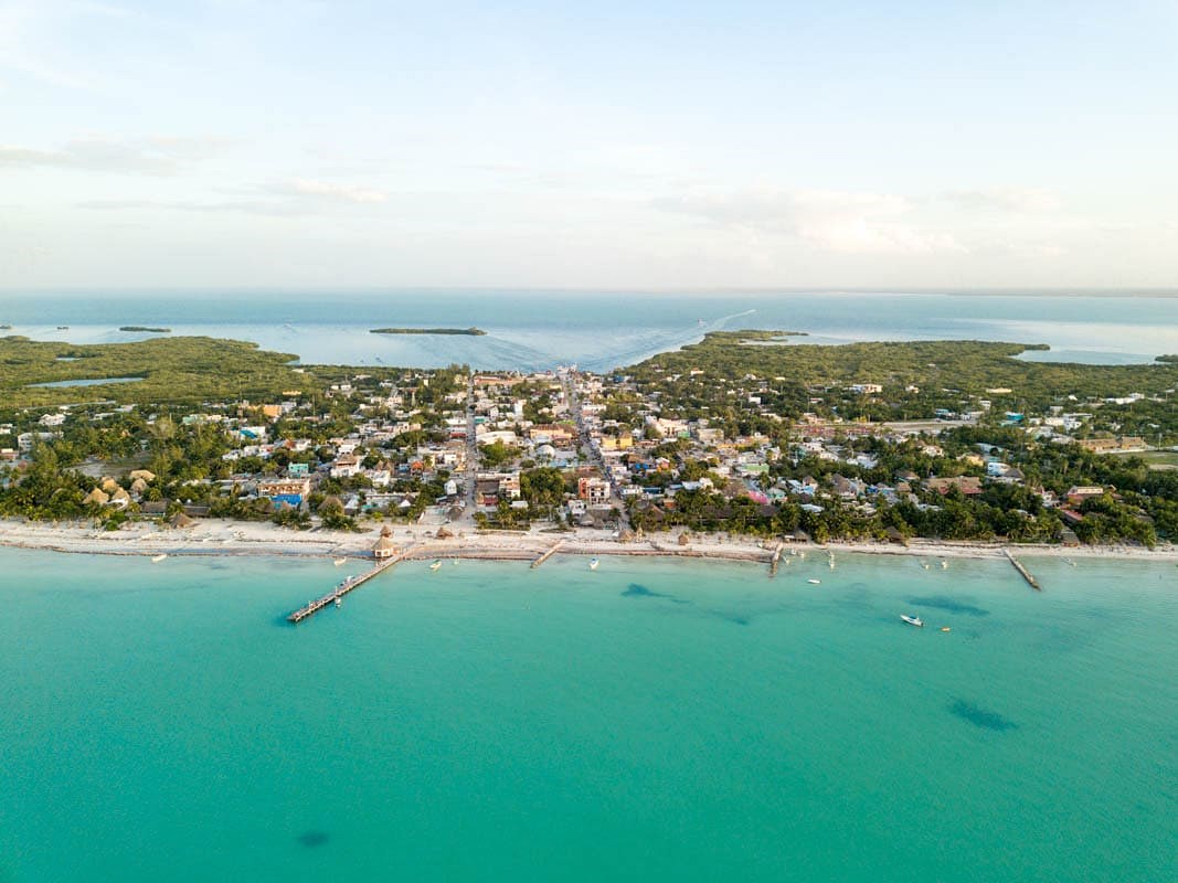 Holbox | LAT.40
