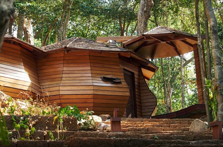 Isla Krabey | LAT.40