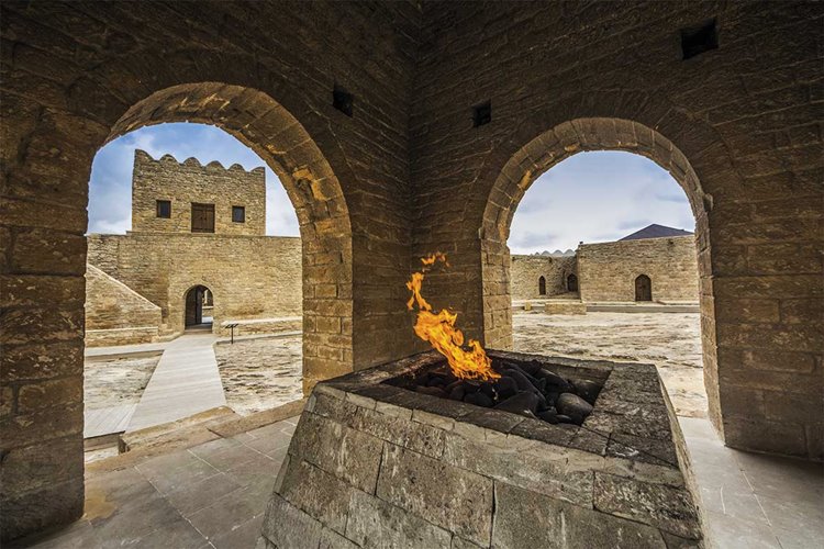 Baku | LAT.40
