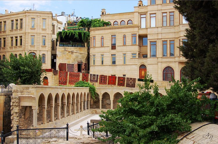 Baku | LAT.40