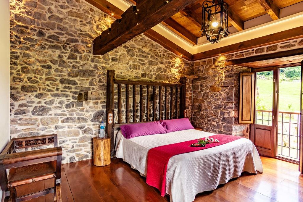 Casona de El Castañiu en Spain
