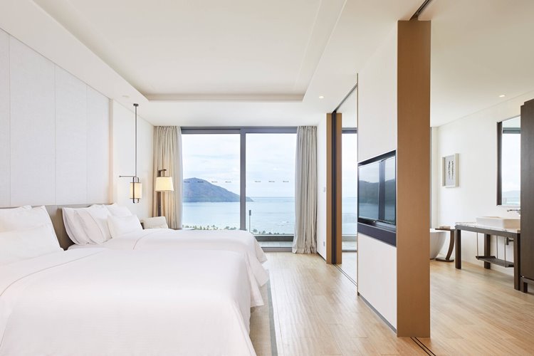 The Westin Blue Bay Resort en China