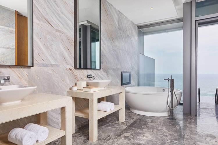 The Westin Blue Bay Resort en China