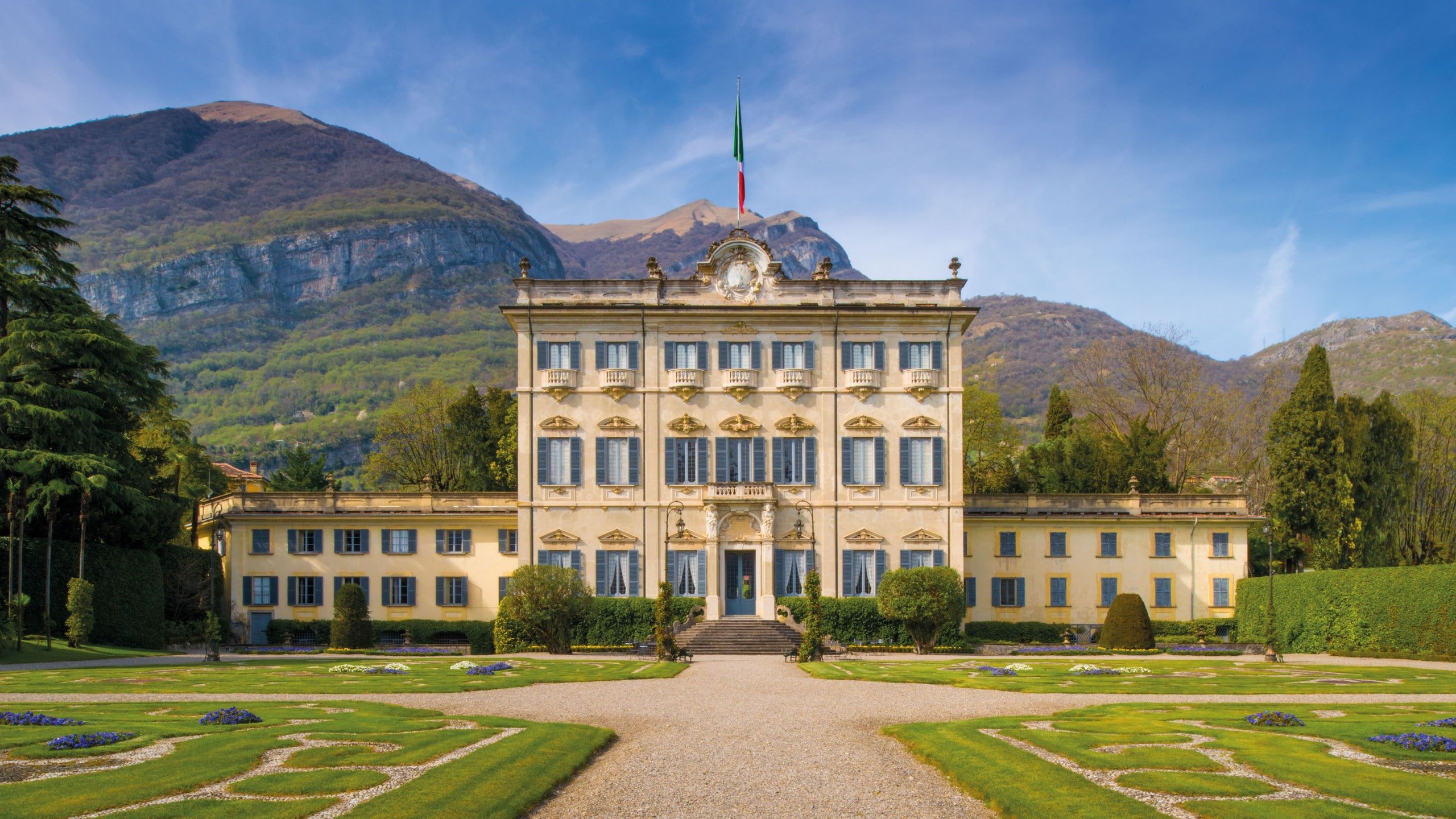 Villa Sola Cabiati en su destino