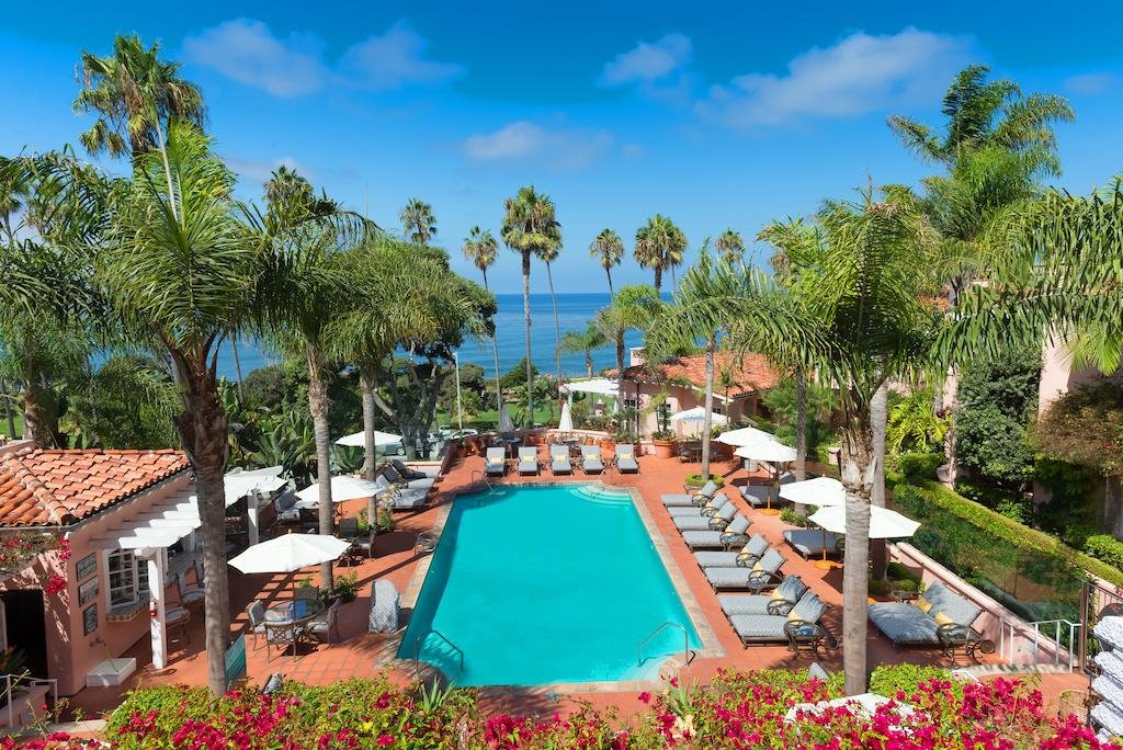 La Valencia Hotel en su destino