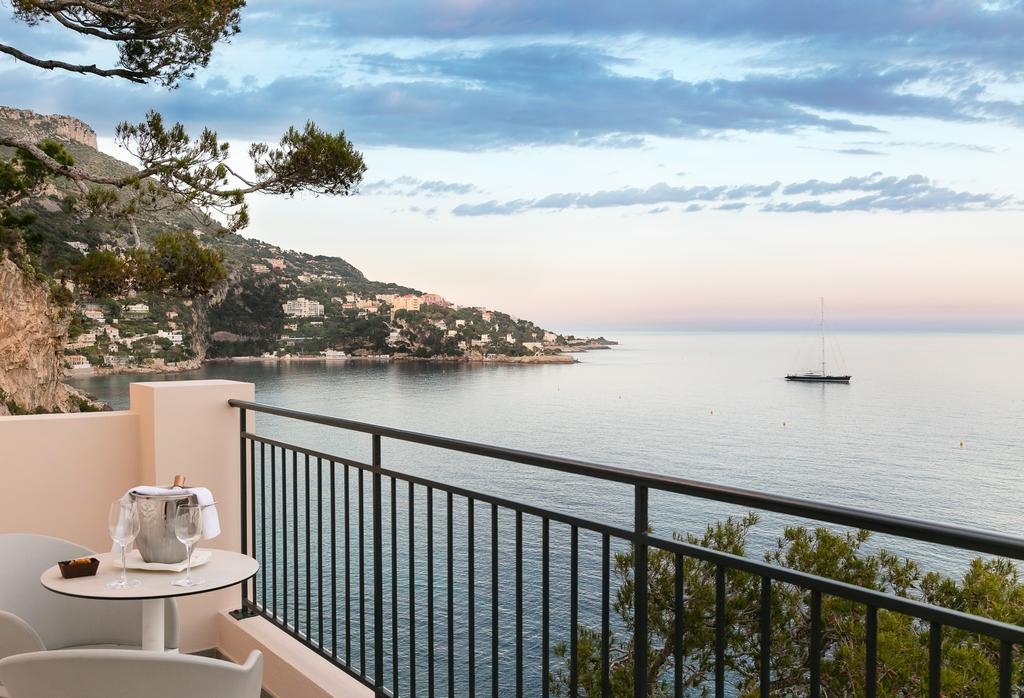 Cap Estel en France