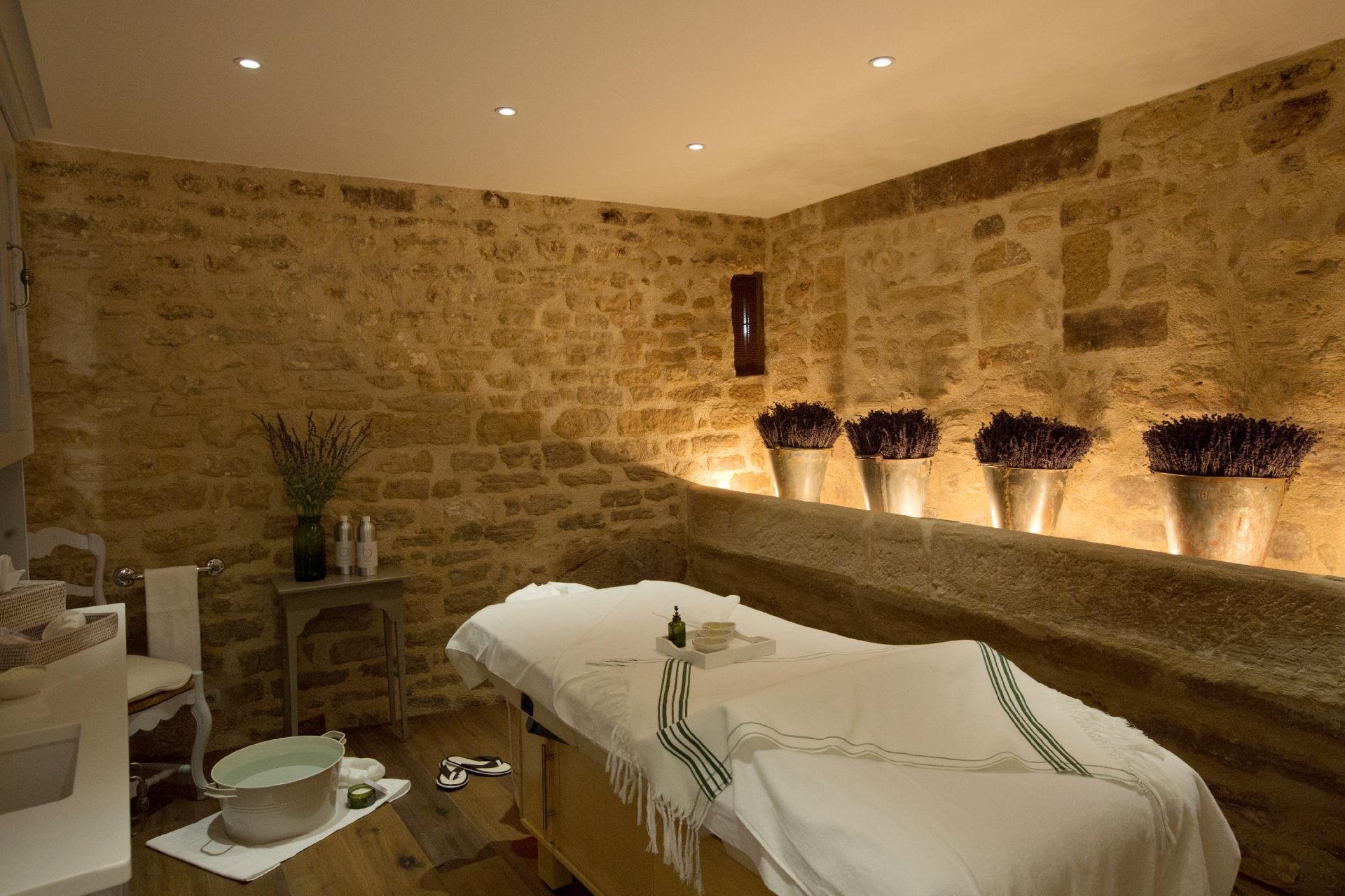 Crillon Le Brave en France