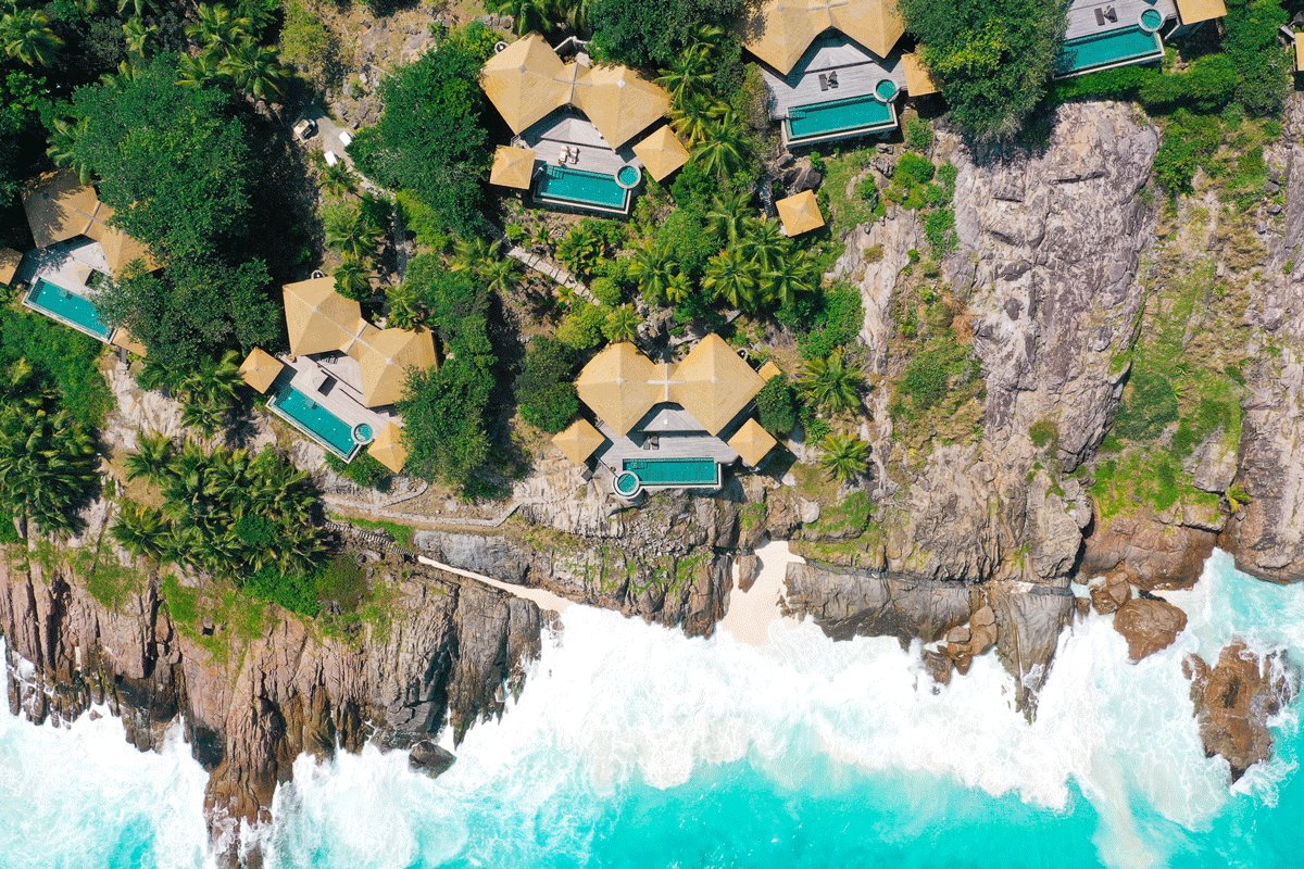 Fregate Private Island | LAT.40