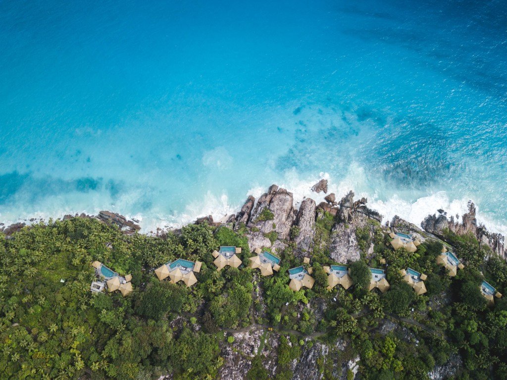 Fregate Private Island | LAT.40