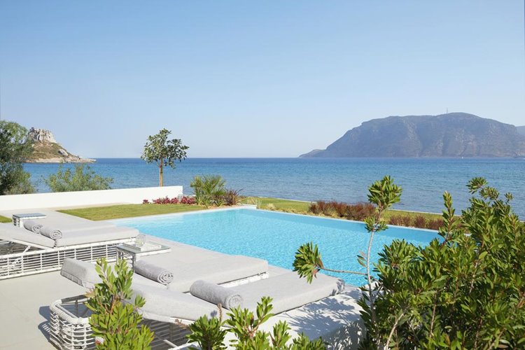 IKOS Aria en Greece