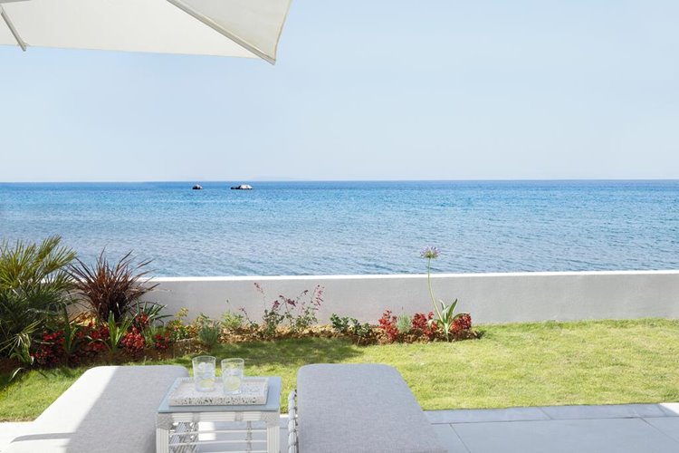 IKOS Aria en Greece