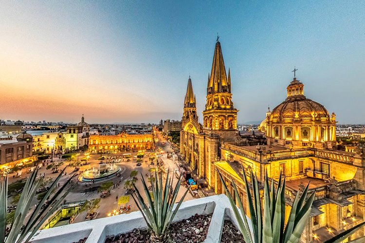 Guadalajara | LAT.40