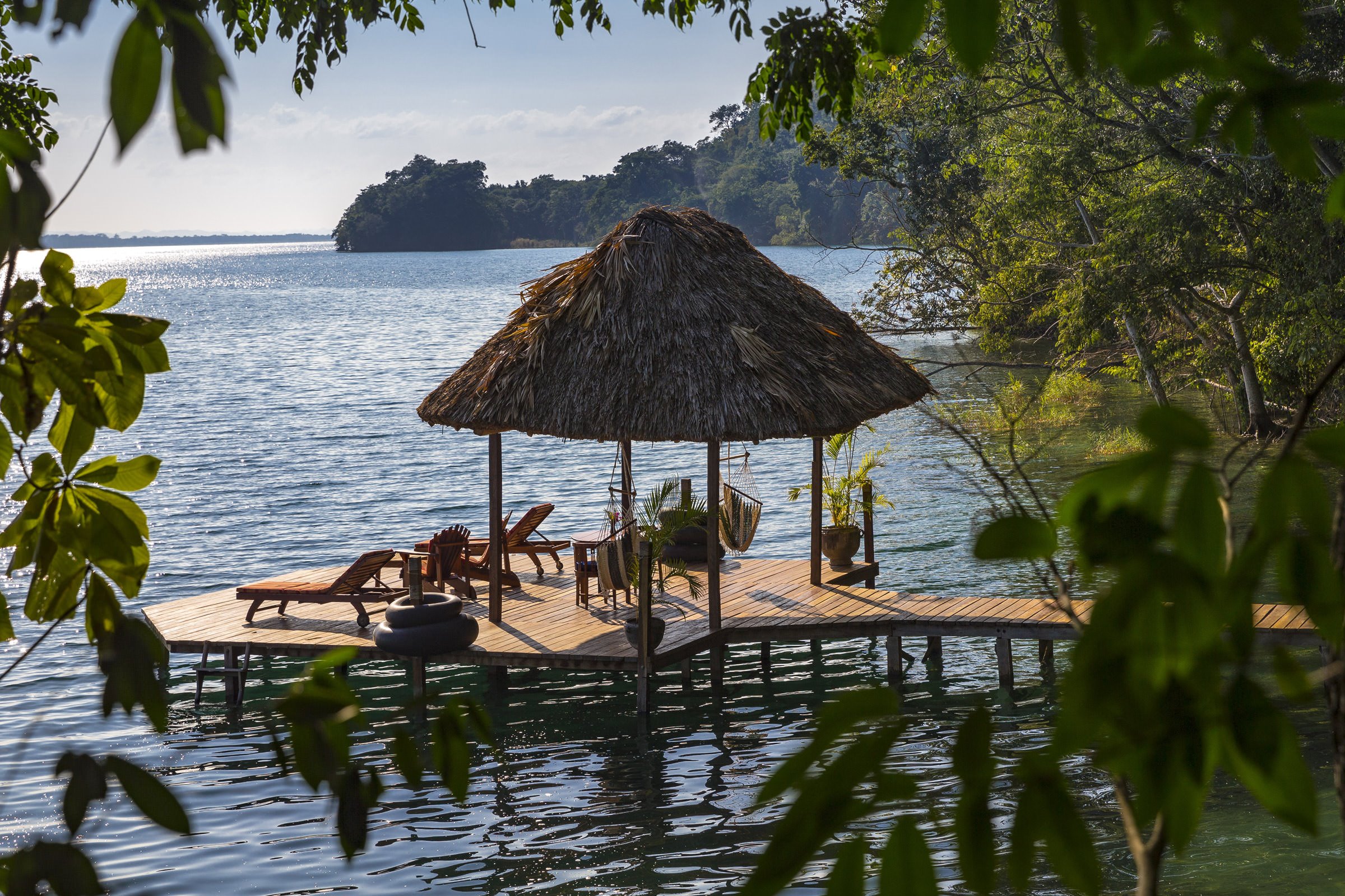 La Lancha en Lago Petén Itzá