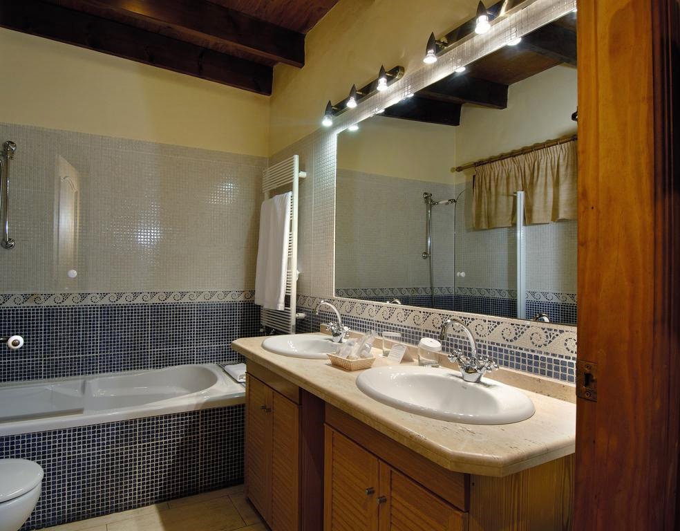 Hotel Mont-Sant en Spain