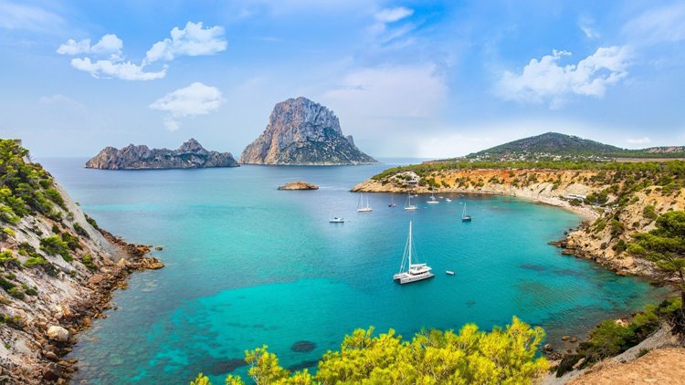 Ibiza | LAT.40