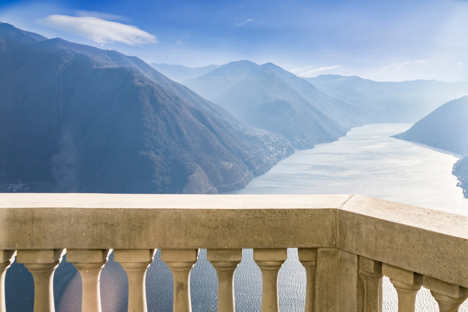 Art Nouveau Luxury Villa en Como