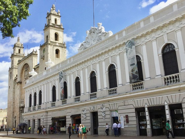 Merida | LAT.40