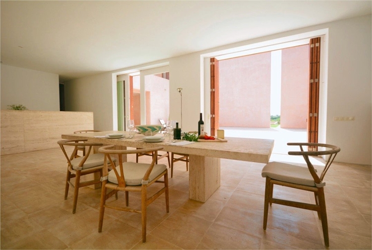 The Neuendorf House en Spain