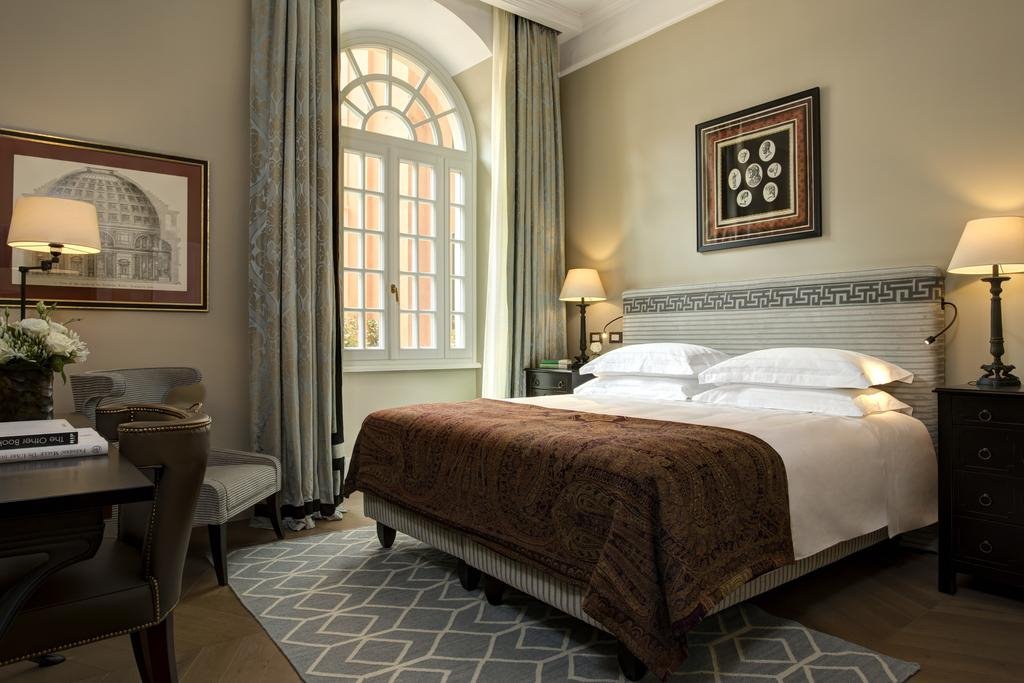 Hotel de la Ville en Roma