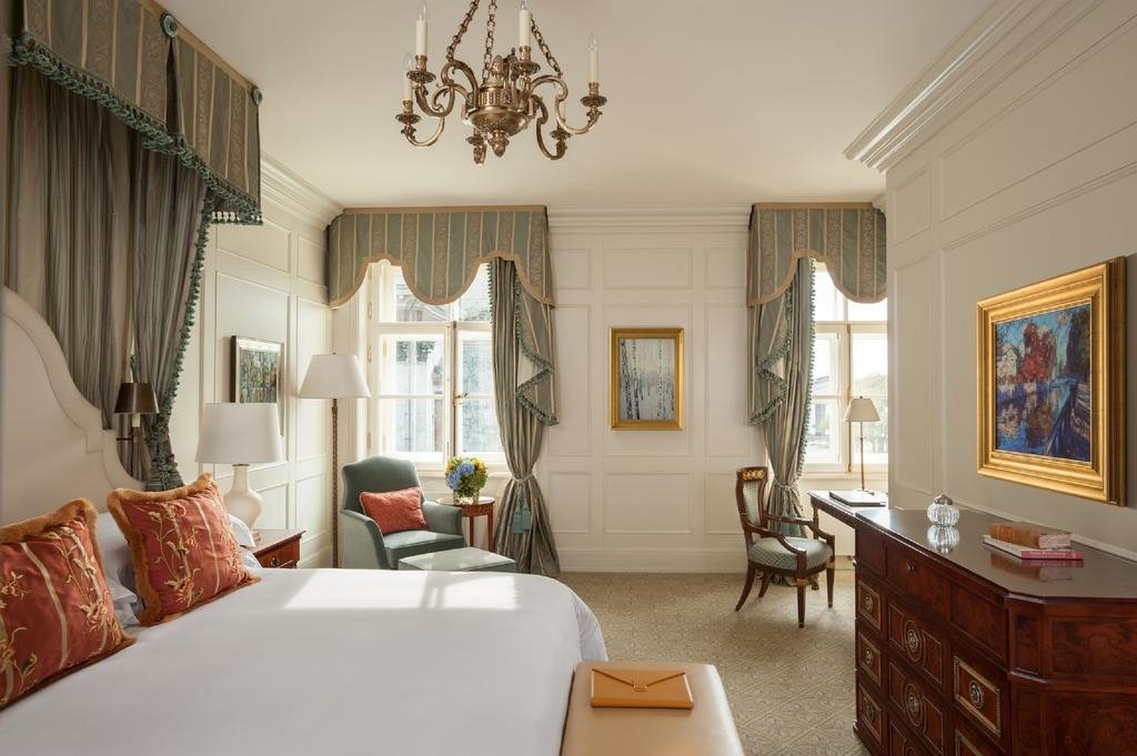 Four Seasons Hotel Lion Palace St Petersburg en San Petersburgo