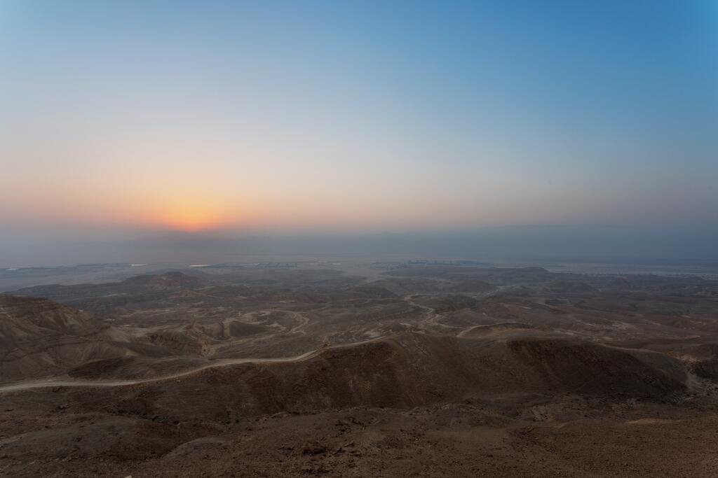 Shaharut | LAT.40