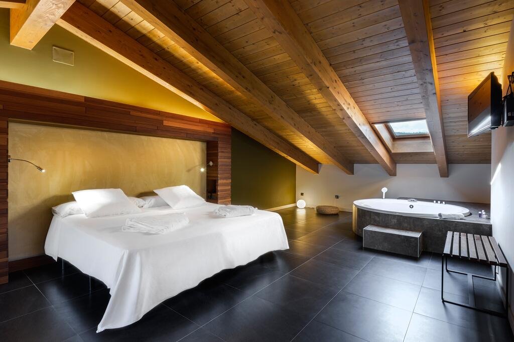 Hotel Spa Aguas de los Mallos en Spain