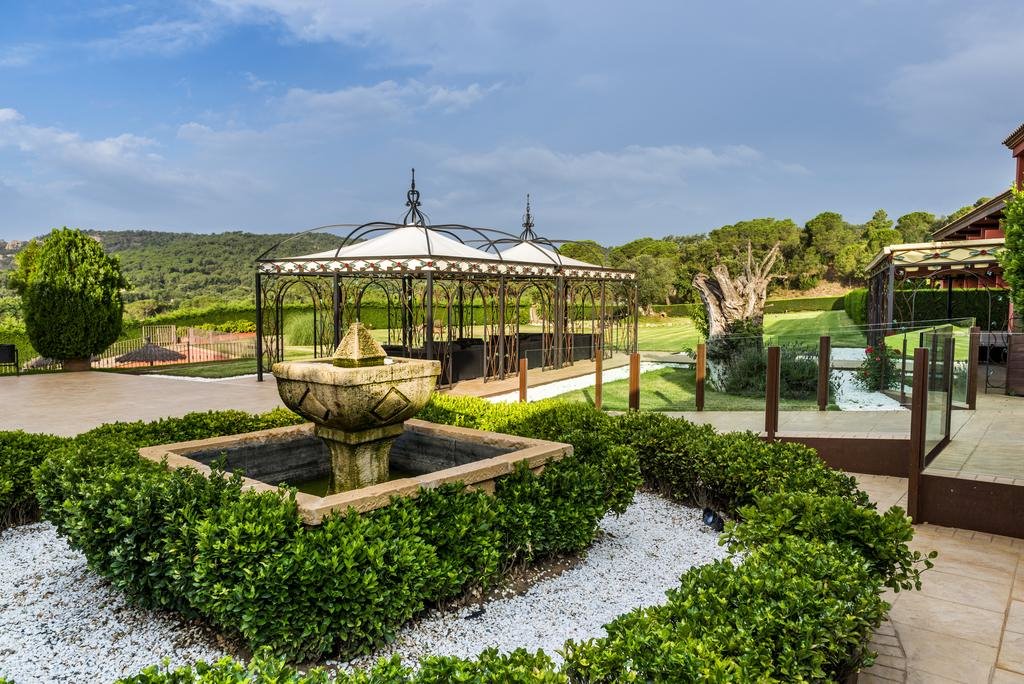 Suites Natura Mas Tapiolas en Spain